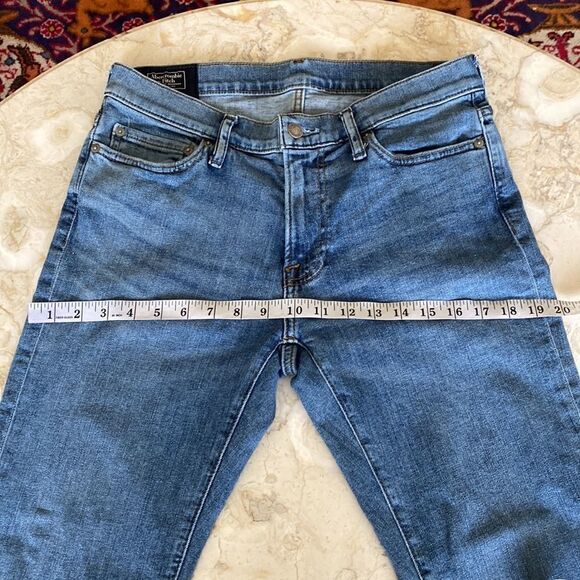 Abercrombie & Fitch Langdon Slim Fit Light Wash Denim Jeans 30” - Picture 13 of 15